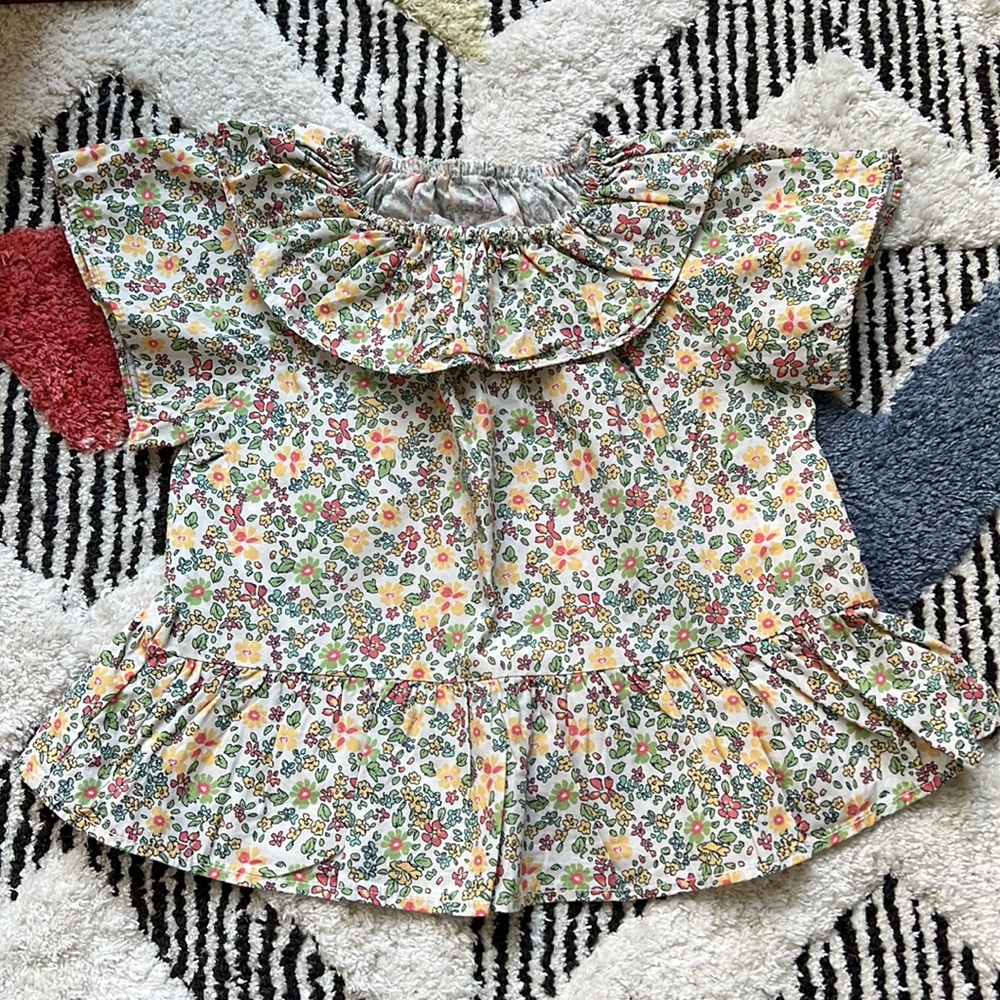 NWOT Zara Floral Ruffled Top - Picture 2 of 3